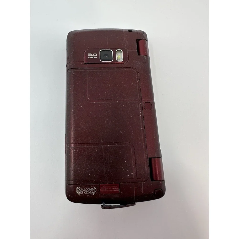 Lot of 2 LG Flip Phones Black and Red Parts Only W/Charger